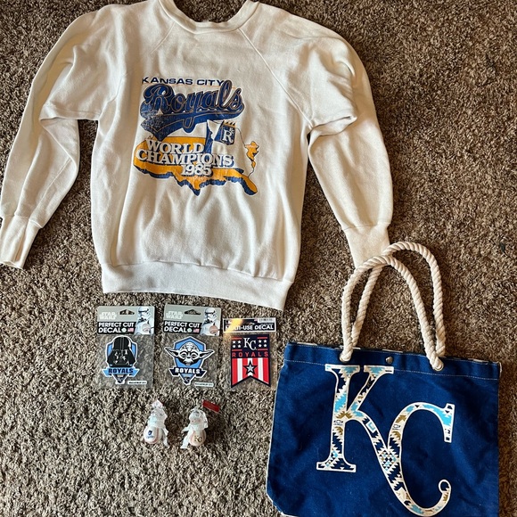 Other - Vintage Kansas City Royals Sweatshirt and Tote Set